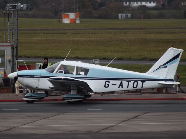 G-ATOT - Piper