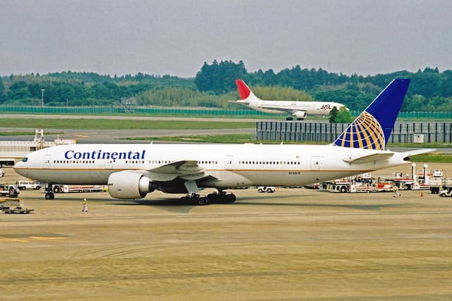 N78017 - Twin-engine aircraft