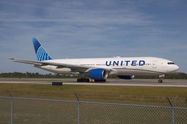 N777UA - Boeing