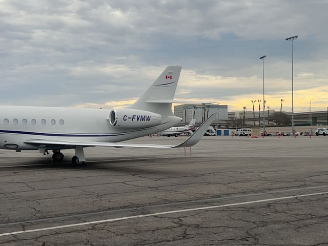 C-FVMW - Dassault FALCON 2000EX