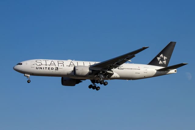 N77022 - Boeing
