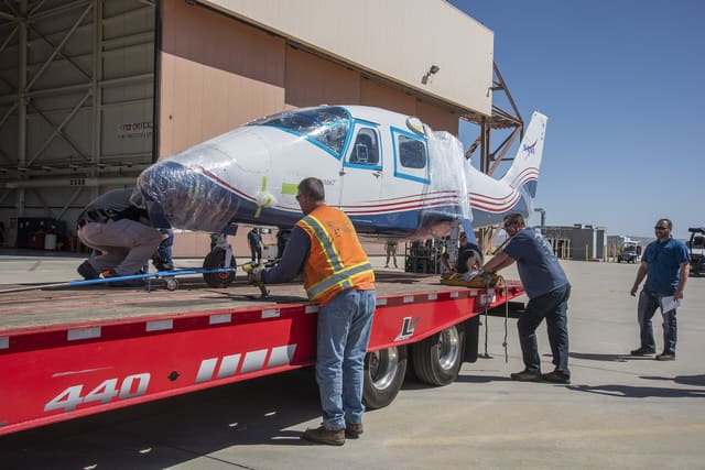N857NA - Twin-engine aircraft