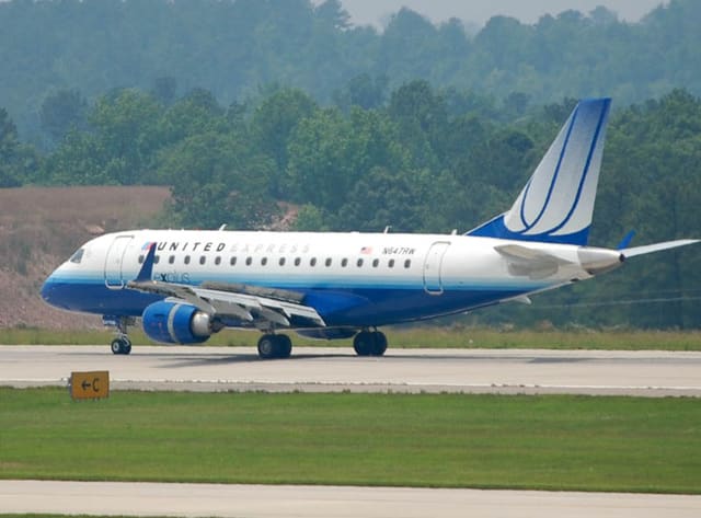 N647RW - Embraer