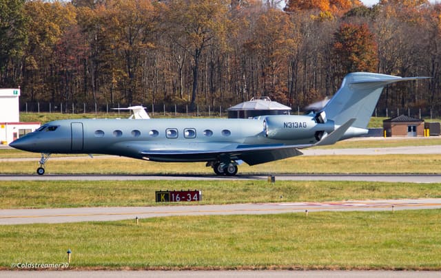 N313AG - Business jet