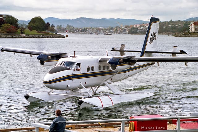 N86LU - De Havilland