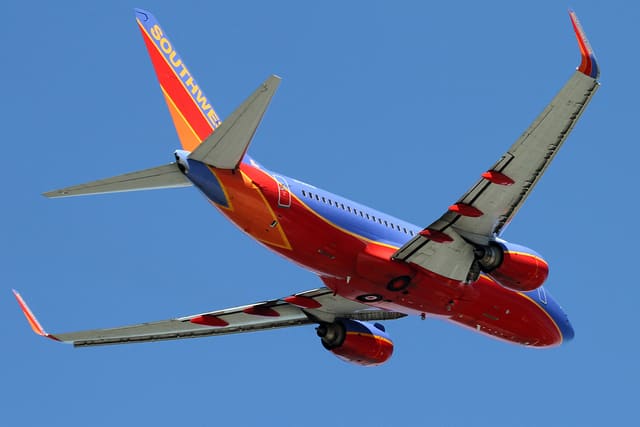 N790SW - Twin-engine aircraft