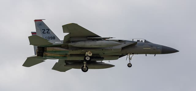  - Twin-engine aircraft