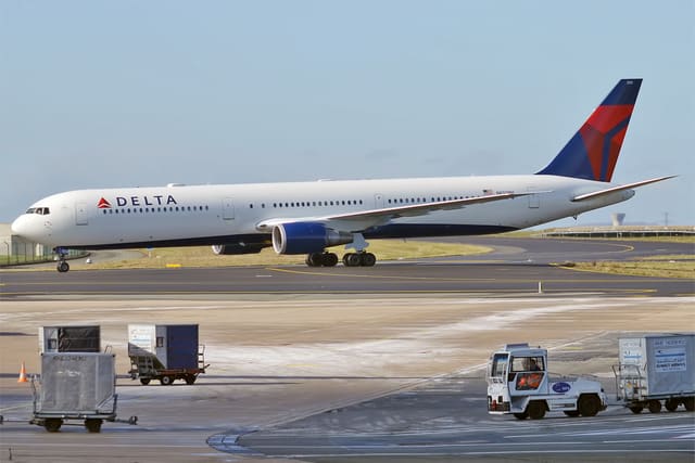 N832MH - Boeing