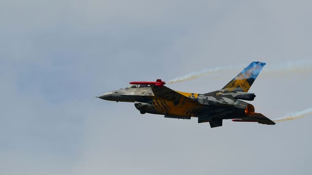  - Single-engine aircraft