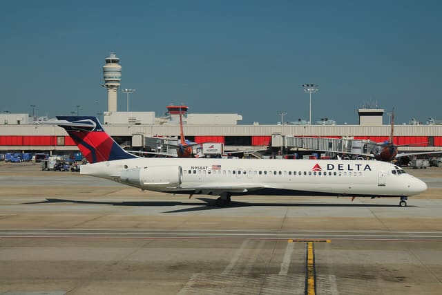 N958AT - Douglas