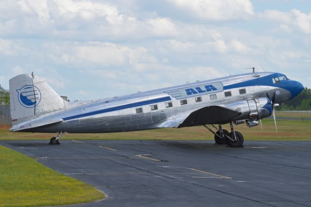 N28AA - Douglas