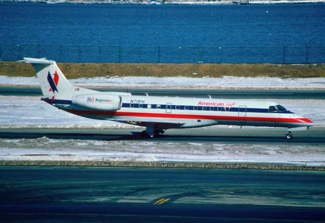 N711PH - Embraer