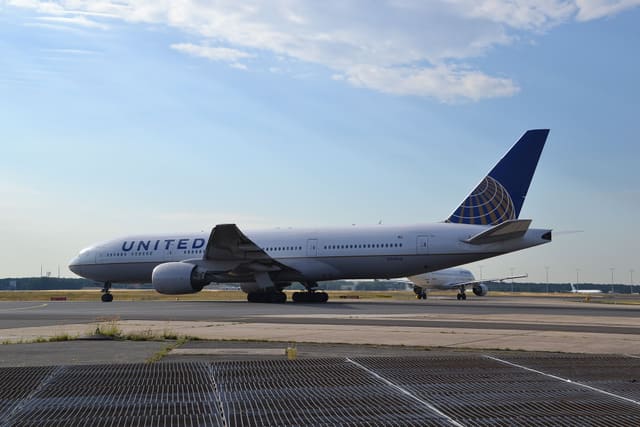 N769UA - Boeing