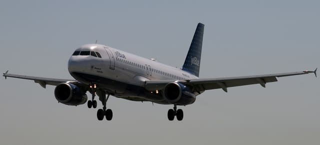  - Twin-engine aircraft