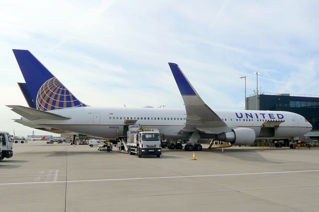 N685UA - Boeing