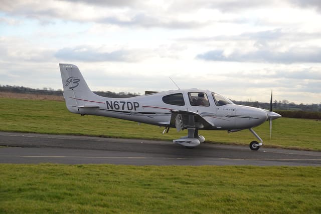 N67DP - Cirrus