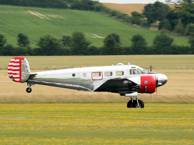 N21FS - Beechcraft
