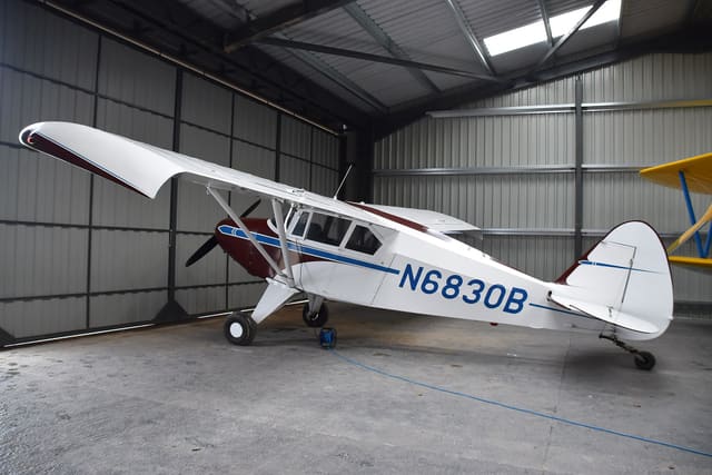 N6830B - Single-engine aircraft