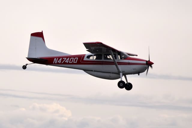N4740Q - Single-engine aircraft