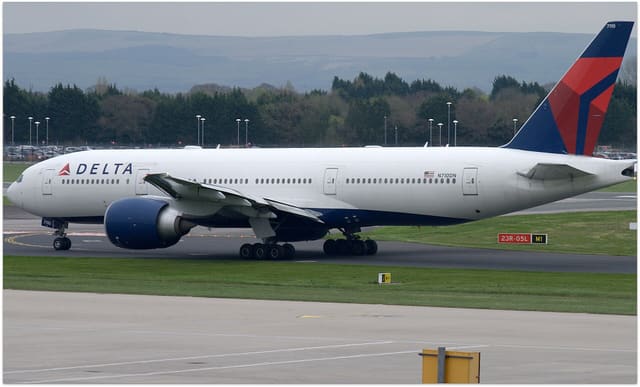 N710DN - Twin-engine aircraft