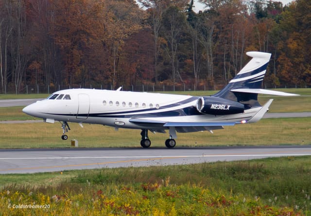 N236LX - Business jet