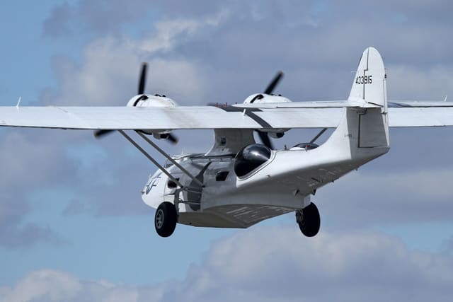  - Twin-engine aircraft