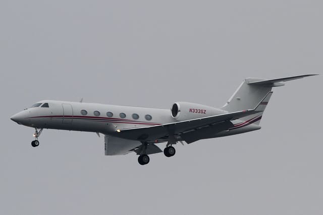 N333SZ - Business jet