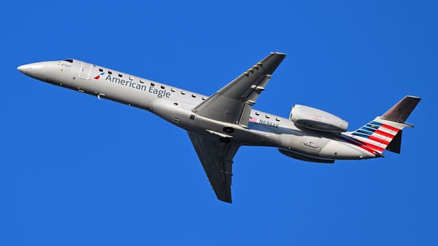 N696AE - Embraer