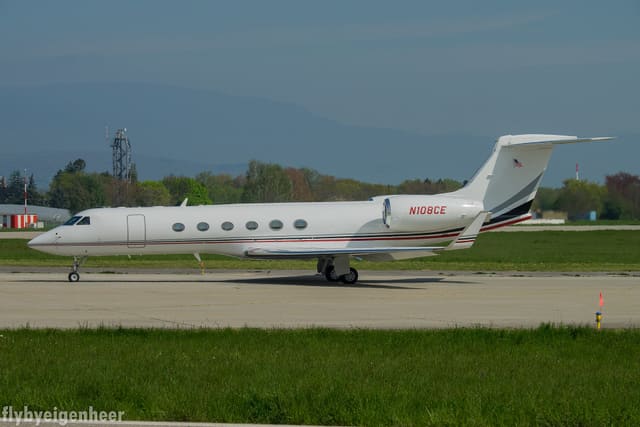 N108CE - Business jet