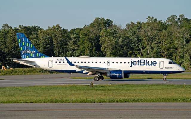 N329JB - Embraer