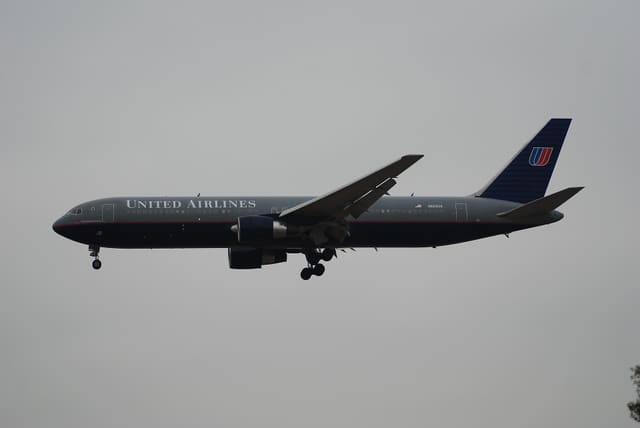 N665UA - Boeing
