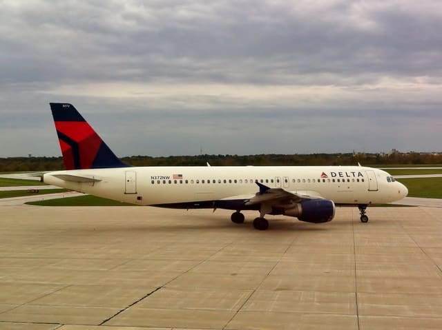 N372NW - Airbus