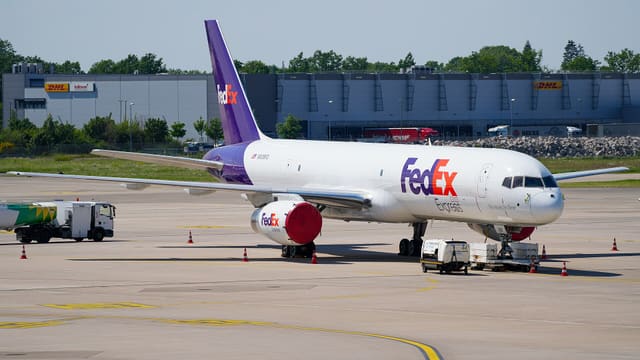 N939FD — Twin-engine aircraft