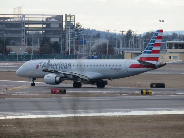N961UW - Embraer