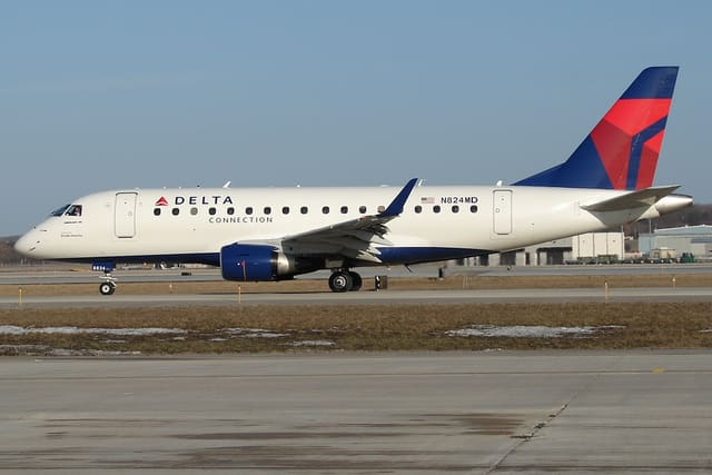 N824MD - Embraer