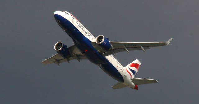 G-TTNV - Twin-engine aircraft