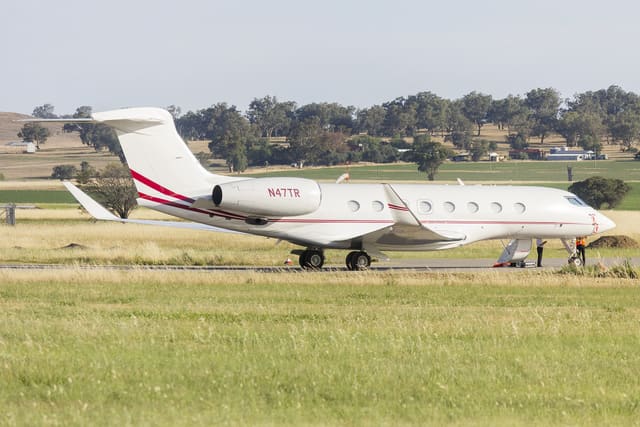 N47TR - Business jet