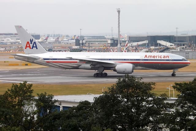 N767AJ - Twin-engine aircraft