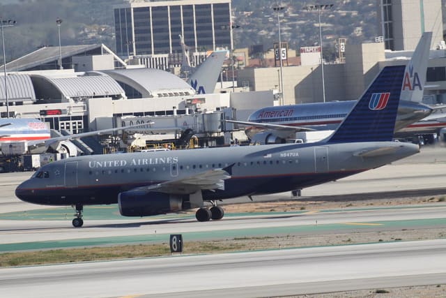 N847UA - Airbus