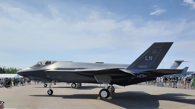  - Aircraft