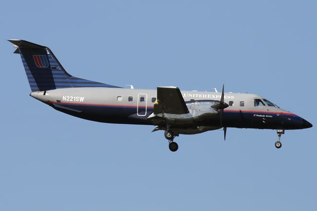 N221SW - Embraer