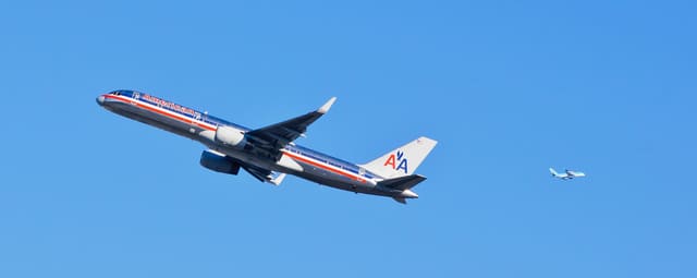 N652AA - Boeing