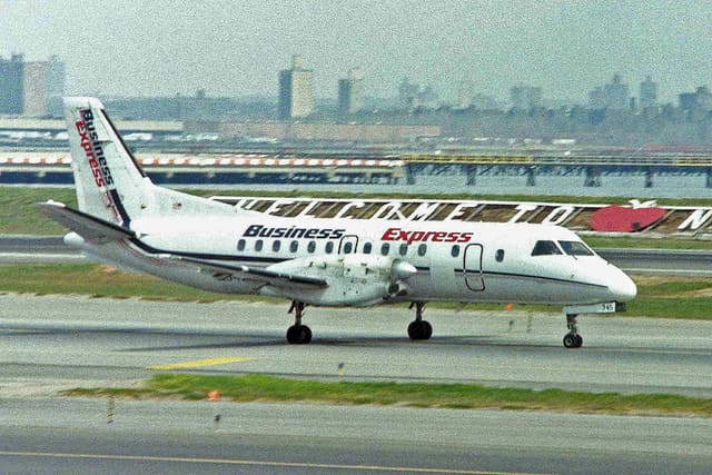 N345BE - Twin-engine aircraft