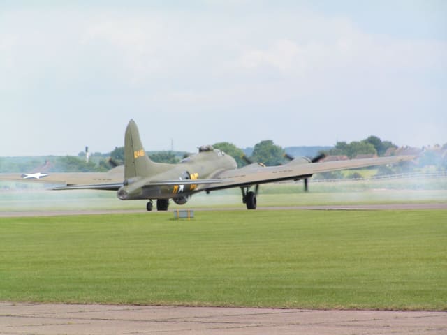  - Twin-engine aircraft