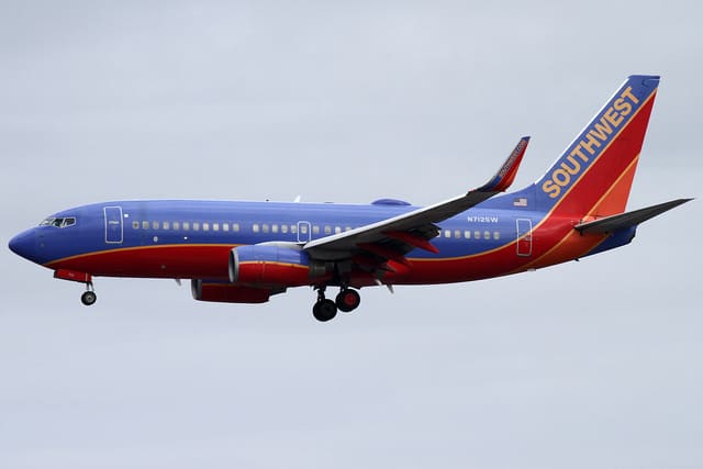 N712SW - Boeing