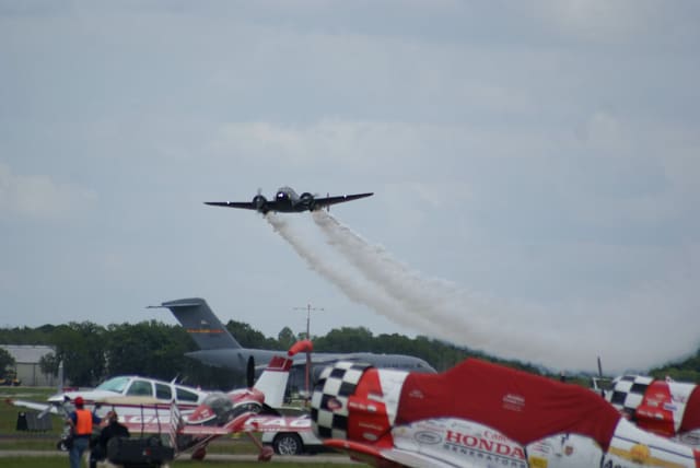 N9109R - Twin-engine aircraft