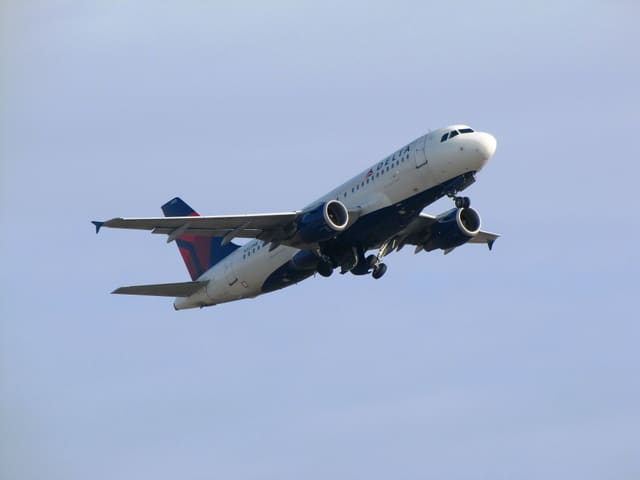 N323NB - Airbus