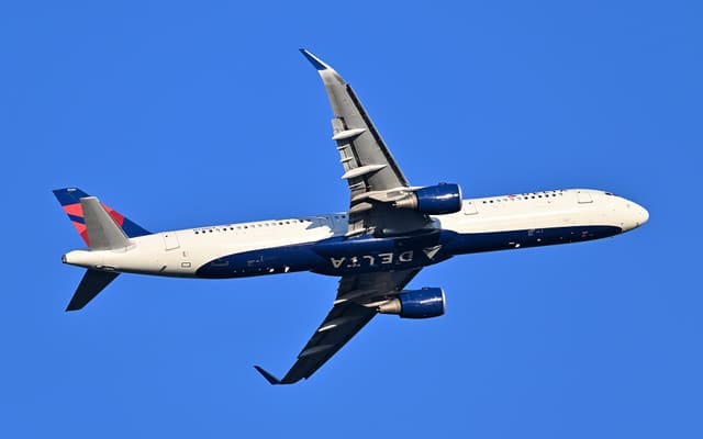 N330DX - Airbus