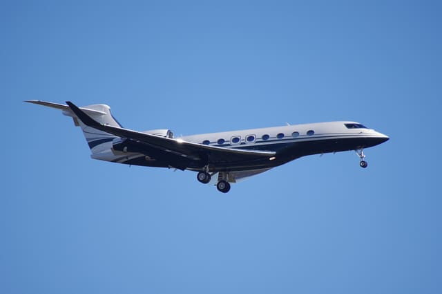 N1F - Business jet