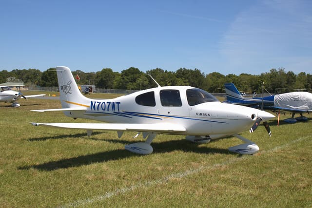 N707WT - Cirrus